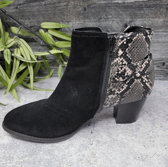 Vionic | Naomi Snake Black Suede Heeled Booties - Picture 6 of 10